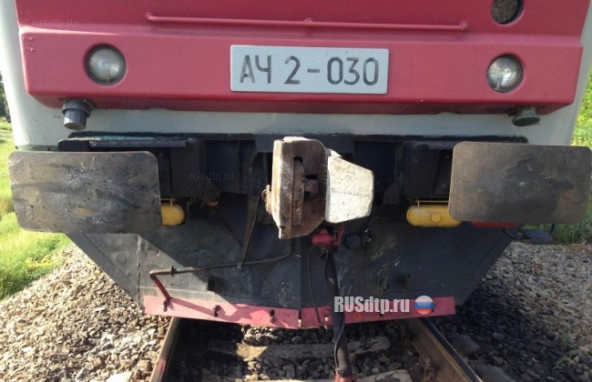 В Ростовской области «Hyundai Accent» столкнулся с поездом