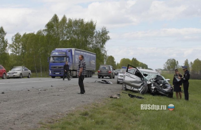 В Новосибирской области женщина спровоцировала аварию с автобусом