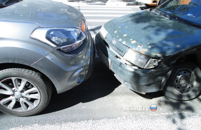 В Нижнем Новгороде столкнулись три автомобиля
