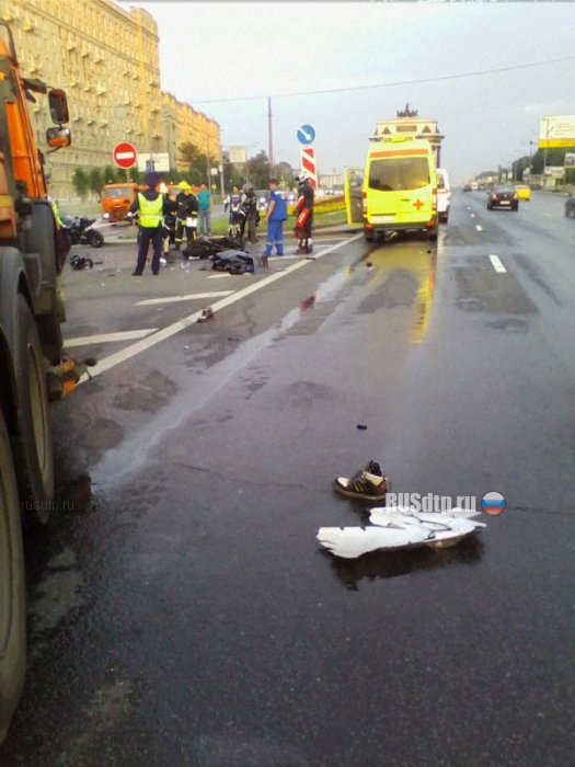 На Кутузовском проспекте разбился однодневный мотоциклист