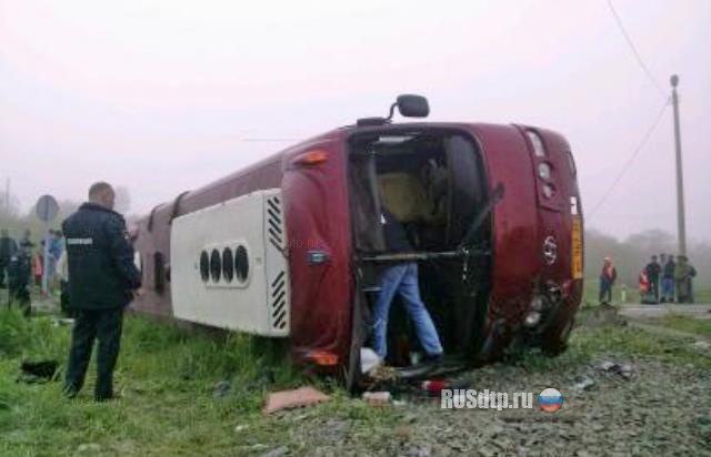 На Сахалине поезд столкнулся с автобусом. Погибли 5 человек