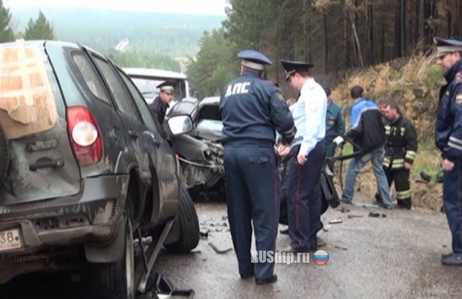 Три человека погибли на трассе Байкал