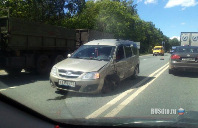 На трассе М-7 «Волга» в Чувашии столкнулись 7 автомобилей
