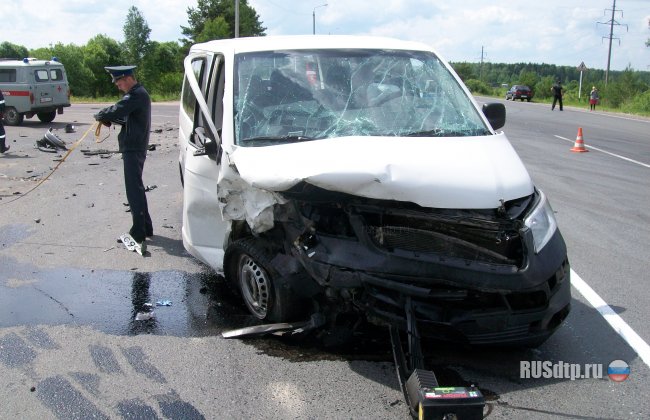 В Ивановской области столкнулись два автомобиля. Погиб 1 человек