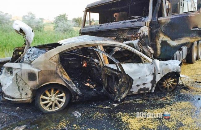 В Ростовской области лоб в лоб столкнулись «Mazda 6» и КАМАЗ