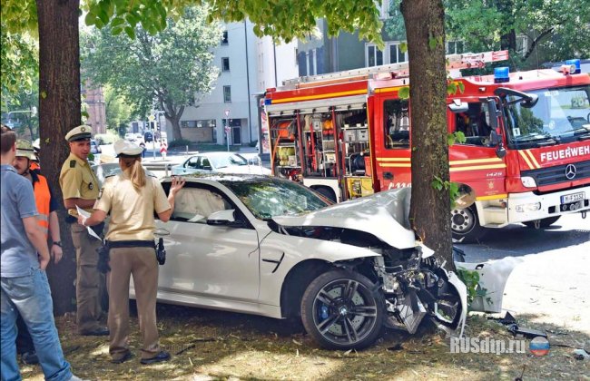 20-летний водитель разбил BMW M4