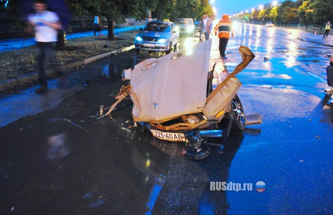ВАЗ-2106 разорвало на части после столкновения с «Nissan Qashqai»