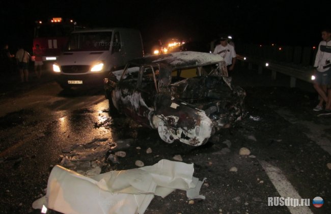 Уснувший дальнобойщик расшвырял 5 машин на Кубани &#8212; 3 человека погибли