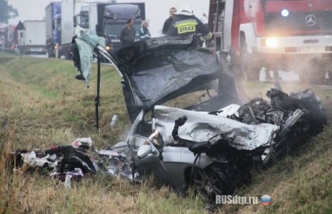 Двое людей погибли в жутком ДТП