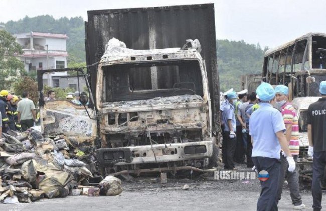 На автостраде в Китае погибли 38 человек