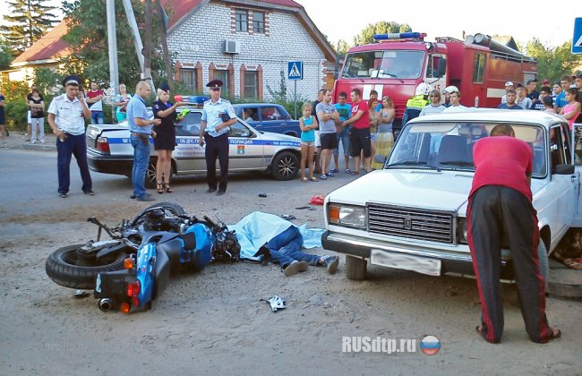 В Волгограде в ДТП погибли два человека