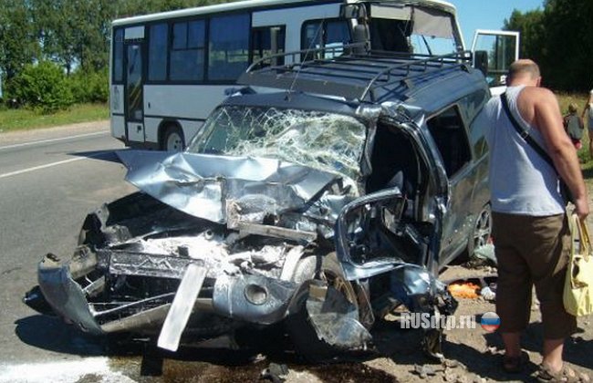 Пассажирский автобус попал в аварию в Нижегородской области