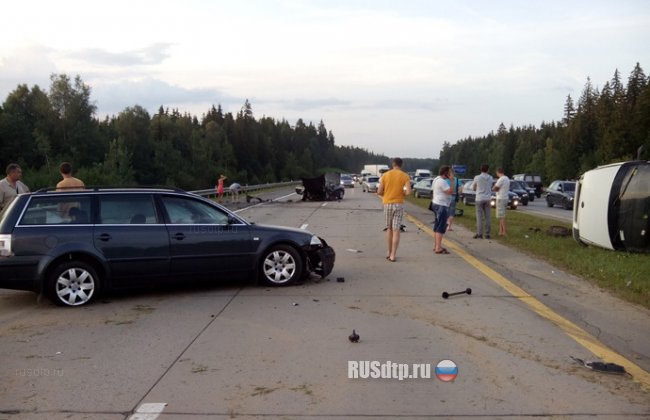 Под Минском девушка на кабриолете устроила крупное ДТП