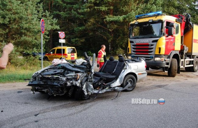 Две девушки и два парня погибли в ДТП