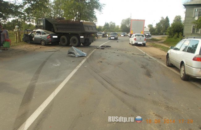 В Рыбинске пьяный водитель врезался в КАМАЗ