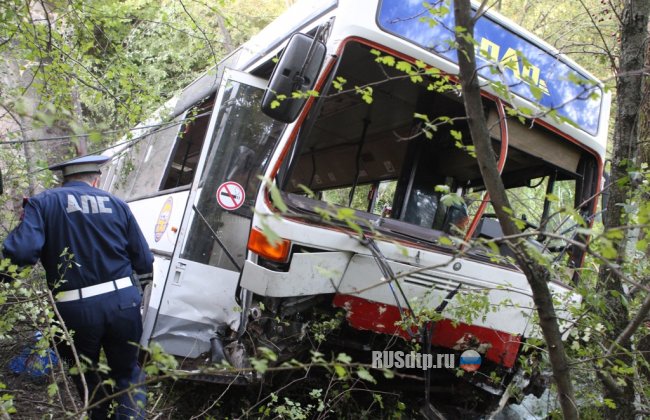 В Калининграде автобус упал с моста