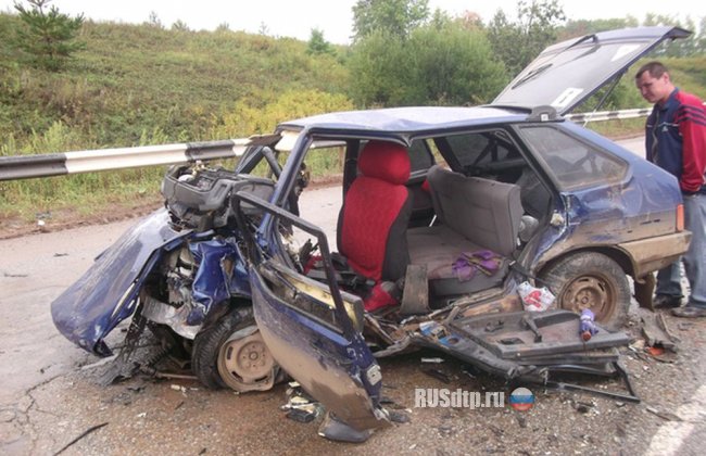 Под Воткинском в результате аварии погибли 3 человека