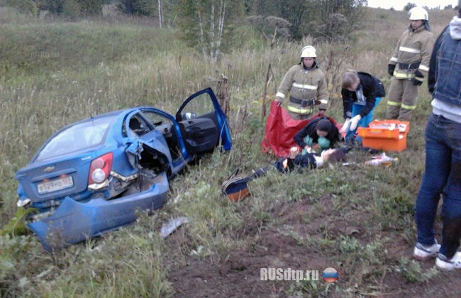 Две девушки погибли в «Шевроле» на автодороге в Пермском крае