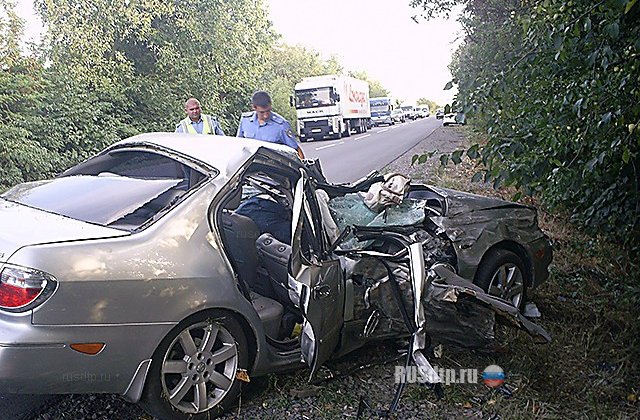 В результате аварии под Николаевом погибли 2 человека