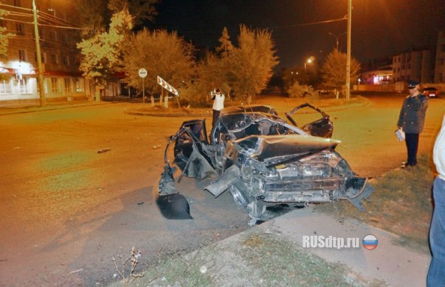 Водитель и пассажир «Приоры» погибли в результате ДТП в Волгограде