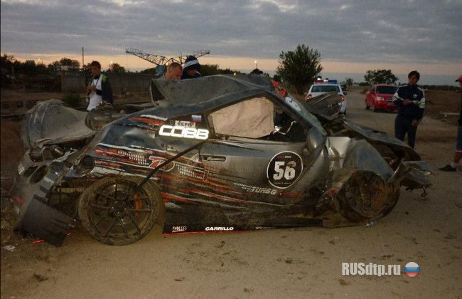 Во время драг-заезда, разбился гонщик на Nissan GT-R