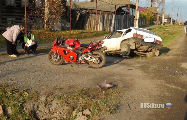 В Карпинске погиб мотоциклист