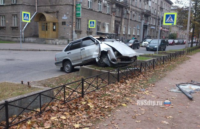 Грустный автомобиль в Санкт-Петербурге