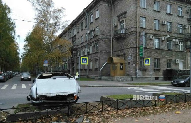 Грустный автомобиль в Санкт-Петербурге