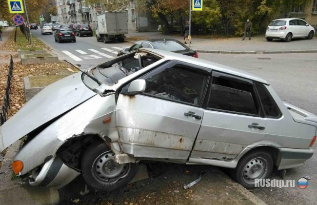 Грустный автомобиль в Санкт-Петербурге