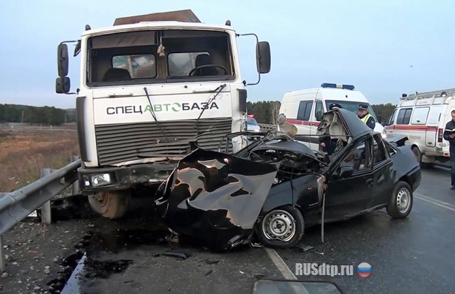 Два человека погибли в ДТП под Асбестом