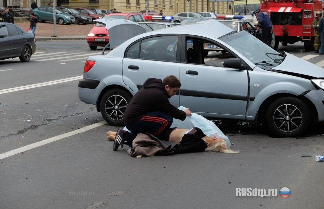 Женщина погибла в аварии в Санкт-Петербурге