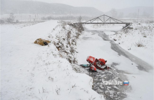 В Башкирии мотоциклист погиб, опрокинувшись в реку