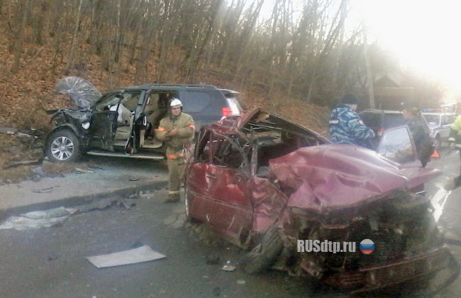 Один человек погиб при столкновении «Тойоты» и «Мерседеса» в Смоленске