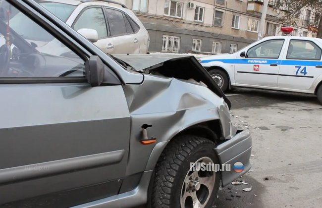 В Челябинске лишенный прав водитель устроил замес с участием 9 автомашин