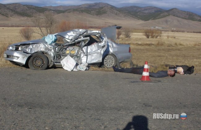 Четыре человека погибли при столкновении «Тойоты» с КАМАЗом