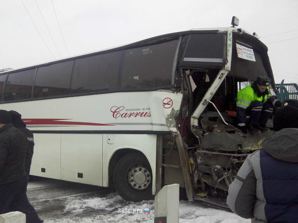 Автобус красноярск канск. ДТП автобус Красноярский край. ДТП автобуса Тасеево Красноярск. Авария в Канске рейсовый автобус. Авария автобуса в Красноярском крае сегодня.