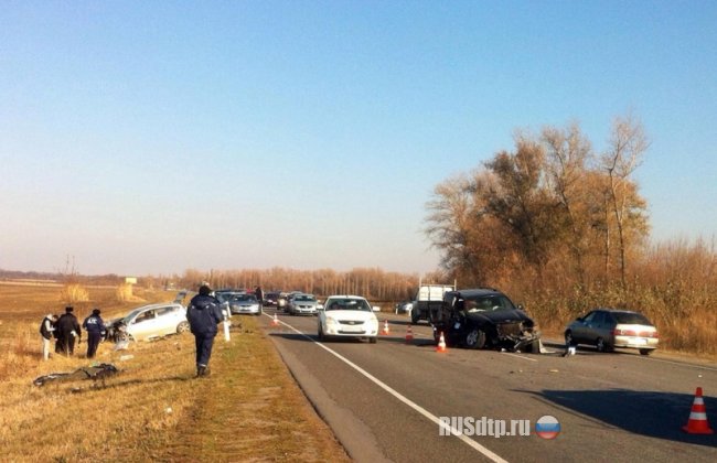 На трассе в Ростовской области погибли 2 человека