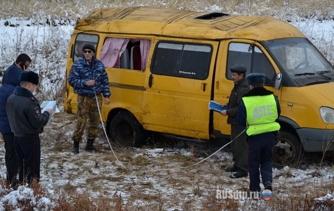 В Оренбургской области в кювет слетела маршрутка