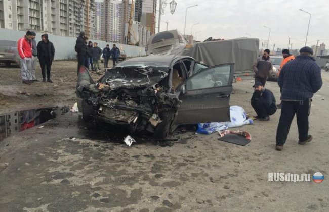 В Челябинске водитель устроил аварию и погиб