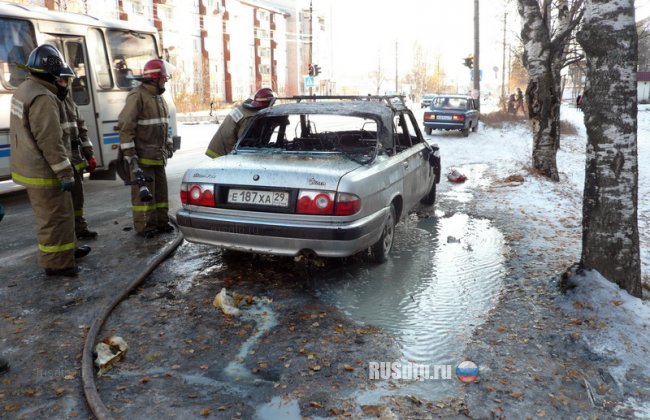 В Архангельске сгорела Волга