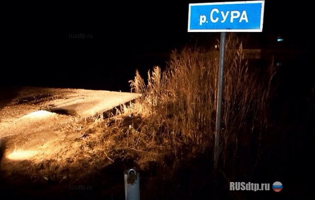 В Чувашии в Суре утонула Тойота