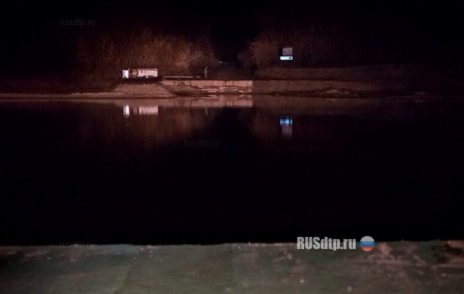 В Чувашии в Суре утонула Тойота