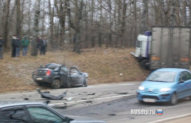 В Смоленске в аварии погиб человек