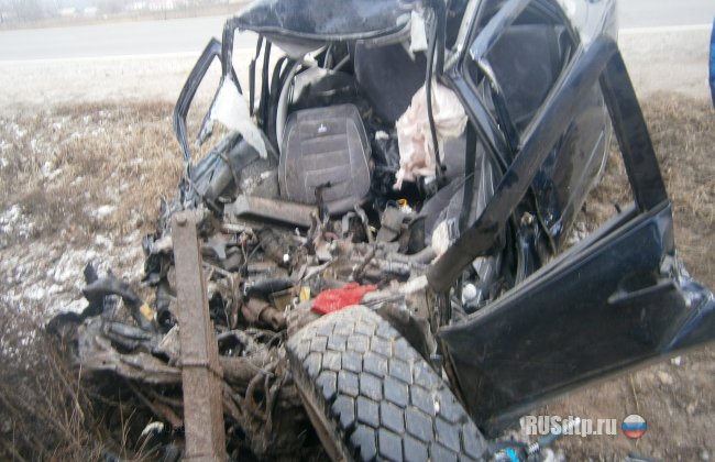 Водитель грузовика устроил смертельное ДТП на трассе в Удмуртии