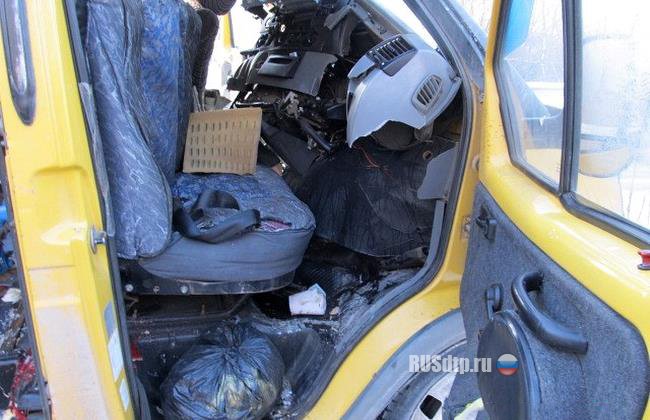 Под Оренбургом в результате ДТП погибли два пассажира маршрутки