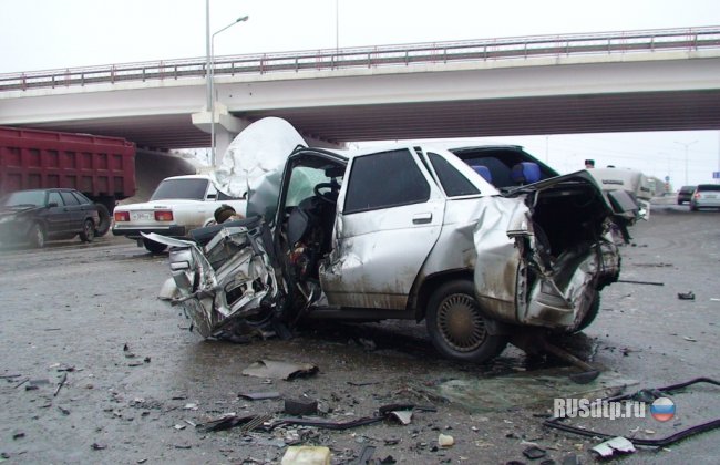 Один человек погиб при столкновении 7 автомобилей в Белгородской области