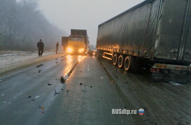 12 автомобилей столкнулись на трассе «Орел-Тамбов» в Липецкой области
