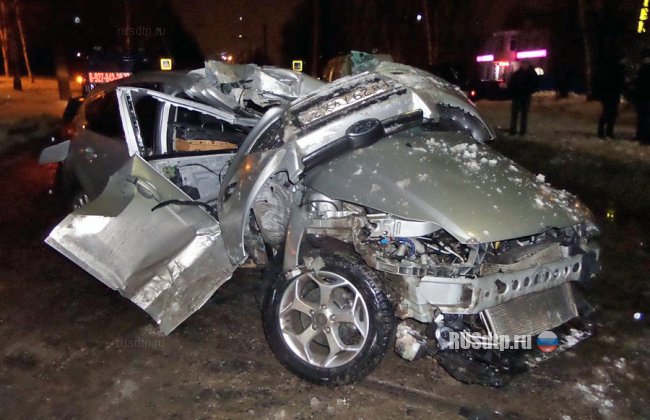 В Чебоксарах угонщик насмерть разбился на угнанном автомобиле