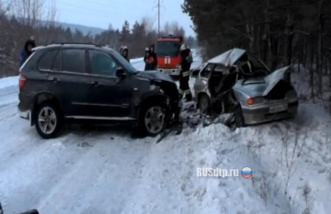 В Набережных Челнах столкнулись BMW и ВАЗ. Погибли 2 человека