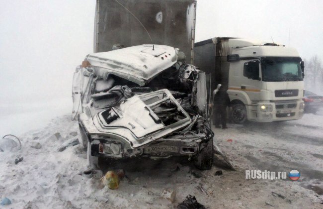 В Татарстане столкнулись около 30 автомобилей